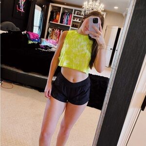 Lululemon cropped top